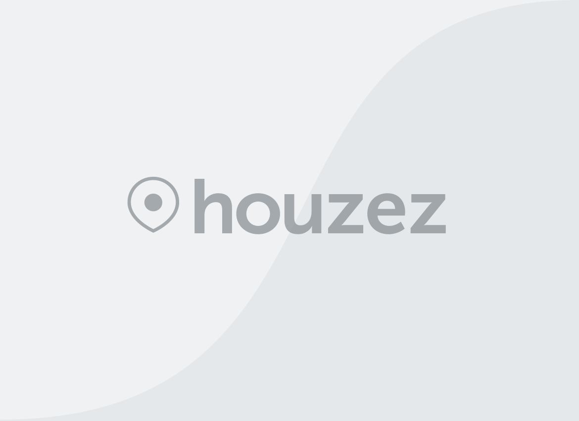 Canal View | Spacious 4BR | Ideal Location